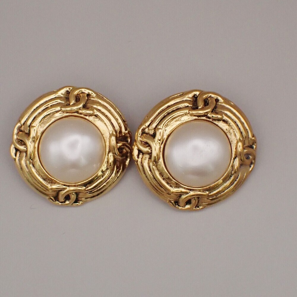 Chanel Vintage Round Clip-On Metal with Faux Pearl